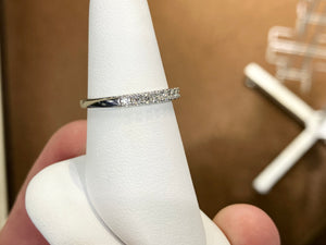 Women's White Gold Diamond Wedding Ring