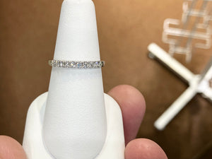 Women's White Gold Diamond Wedding Ring