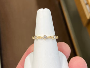 Diamond Gold Wedding Ring