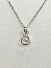 Cargar imagen en el visor de la galería, Silver Shimmer Diamond Pendant
