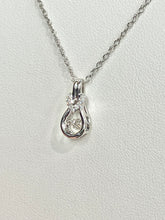 Cargar imagen en el visor de la galería, Silver Shimmer Diamond Pendant