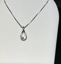 Charger l&#39;image dans la galerie, Silver Natural Diamond Pendant