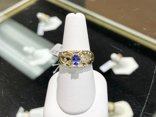 Tanzanite And Diamond Gold Ring