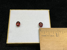 Load image into Gallery viewer, Garnet White Gold Earrings