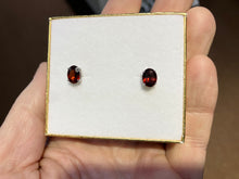 Load image into Gallery viewer, Garnet White Gold Earrings