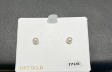 Laden Sie das Bild in den Galerie-Viewer, Cultured Pearl Gold Earring 5.25 Millimeters