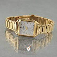 Load image into Gallery viewer, Seiko Gold Tone Watch Square Case Design