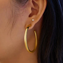 Charger l'image dans la galerie, Gold Classic Tube Large Hoop Earrings