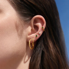 Laden Sie das Bild in den Galerie-Viewer, Gold Plated Green Stud Earrings
