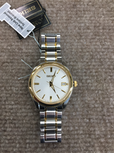 Load image into Gallery viewer, Men&#39;s Seiko Gold And Silver Colored Watch
