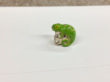Load image into Gallery viewer, LIzard Silver Bead