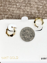 Load image into Gallery viewer, Diamond-Cut Gold Hoop Earrings