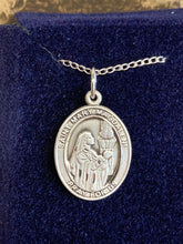 Cargar imagen en el visor de la galería, Saint Mary Magdalene Silver Pendant And Chain