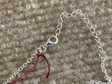Laden Sie das Bild in den Galerie-Viewer, Silver Lab Created Sapphire Necklace