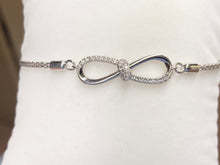 Laden Sie das Bild in den Galerie-Viewer, Diamond Infinity Silver Bolo Bracelet