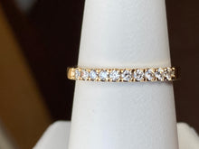 Load image into Gallery viewer, Quarter Carat Diamond Gold Wedding Ring