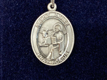 Cargar imagen en el visor de la galería, Saint Luke The Apostle Silver Pendant With Chain