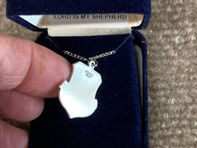 Cargar imagen en el visor de la galería, Lord Is My Shepherd Silver Pendant With Chain Religious