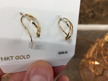 Cargar imagen en el visor de la galería, 14 K Gold Earrings