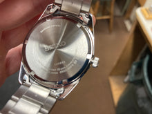 Charger l&#39;image dans la galerie, Seiko Watch Numbers and Date