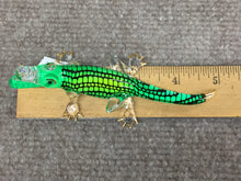 Cargar imagen en el visor de la galería, Alligator Glass Figurine