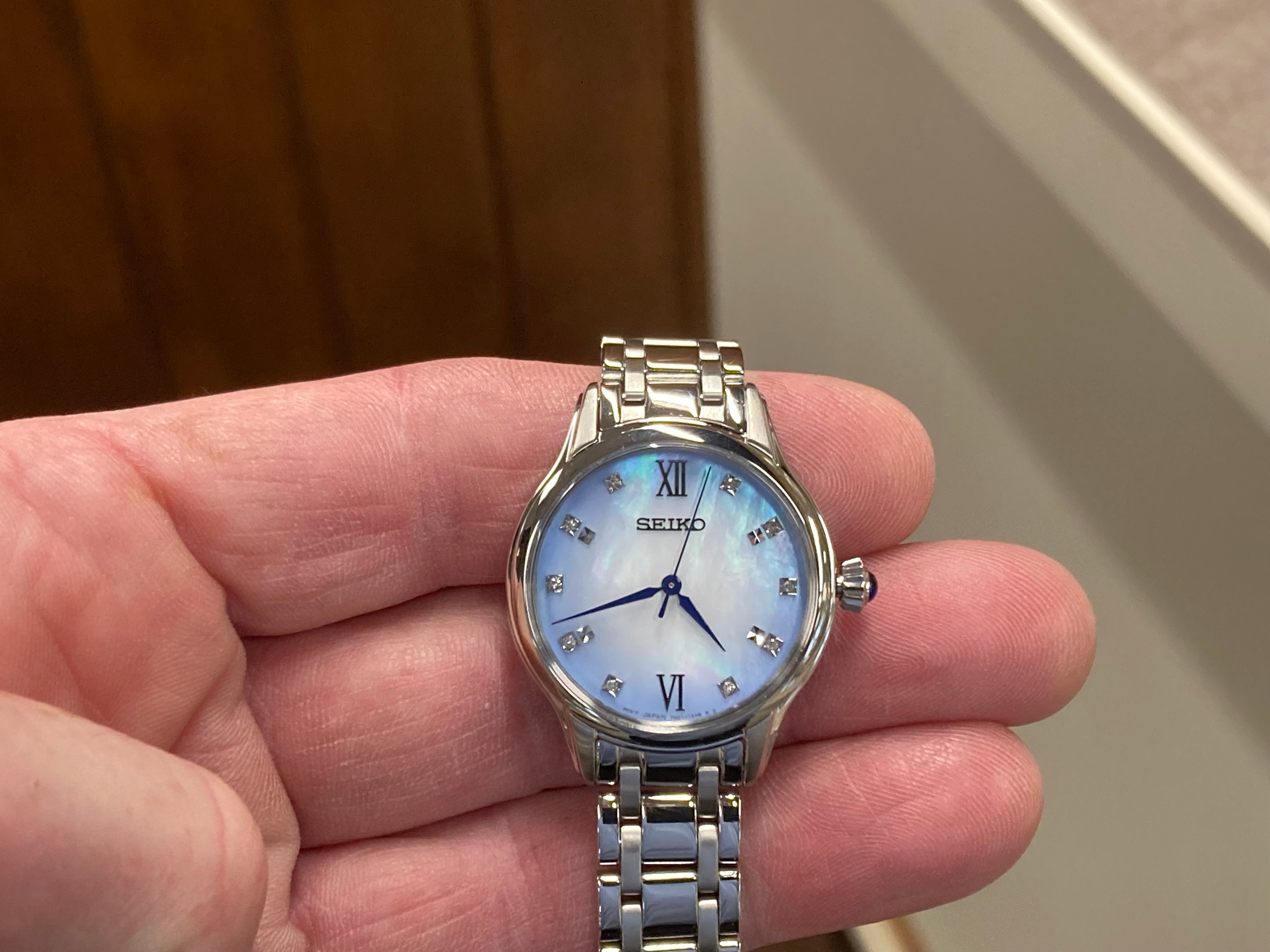 Seiko women's mother sales of pearl watch