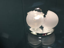 Cargar imagen en el visor de la galería, Spring Chick Crystal Figurine