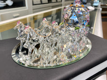 Laden Sie das Bild in den Galerie-Viewer, Fantasy Coach Crystal Figurine