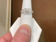 Charger l&#39;image dans la galerie, Diamond Engagement Ring