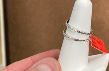 Load image into Gallery viewer, Diamond Wrap Wedding Ring