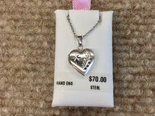Cargar imagen en el visor de la galería, Children&#39;s Silver Heart Locket Engravable With 15&quot; Silver Rope Chain