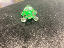 Load image into Gallery viewer, Small Green Turtle Glass Figurine