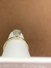 Laden Sie das Bild in den Galerie-Viewer, Diamond Engagement Ring 14 K Gold 0.80 Carats