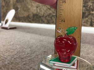 Teachers Apple Glass Figurine ju