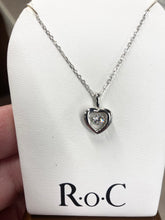 Cargar imagen en el visor de la galería, Silver Heart Adjustable Necklace