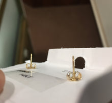 Load image into Gallery viewer, Peridot Gold Stud Earrings