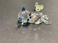 Cargar imagen en el visor de la galería, Mice Dream Crystal Figurine