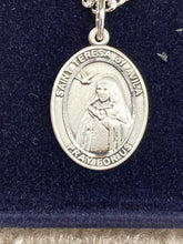 Cargar imagen en el visor de la galería, Saint Teresa Of Avila Silver Pendant With Chain Religious
