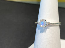 Cargar imagen en el visor de la galería, Rainbow Moonstone &amp; Diamond Silver Ring