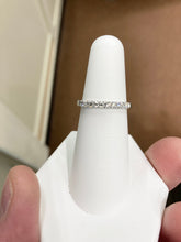 Charger l&#39;image dans la galerie, Quarter Carat Diamond White Gold Wedding Ring