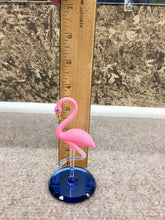 Load image into Gallery viewer, Flamingo Glass Figurine