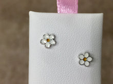 Cargar imagen en el visor de la galería, Flower Silver Baby Earrings Threaded Backs