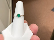 Laden Sie das Bild in den Galerie-Viewer, 14 K Yellow Gold Emerald And Diamond Ring