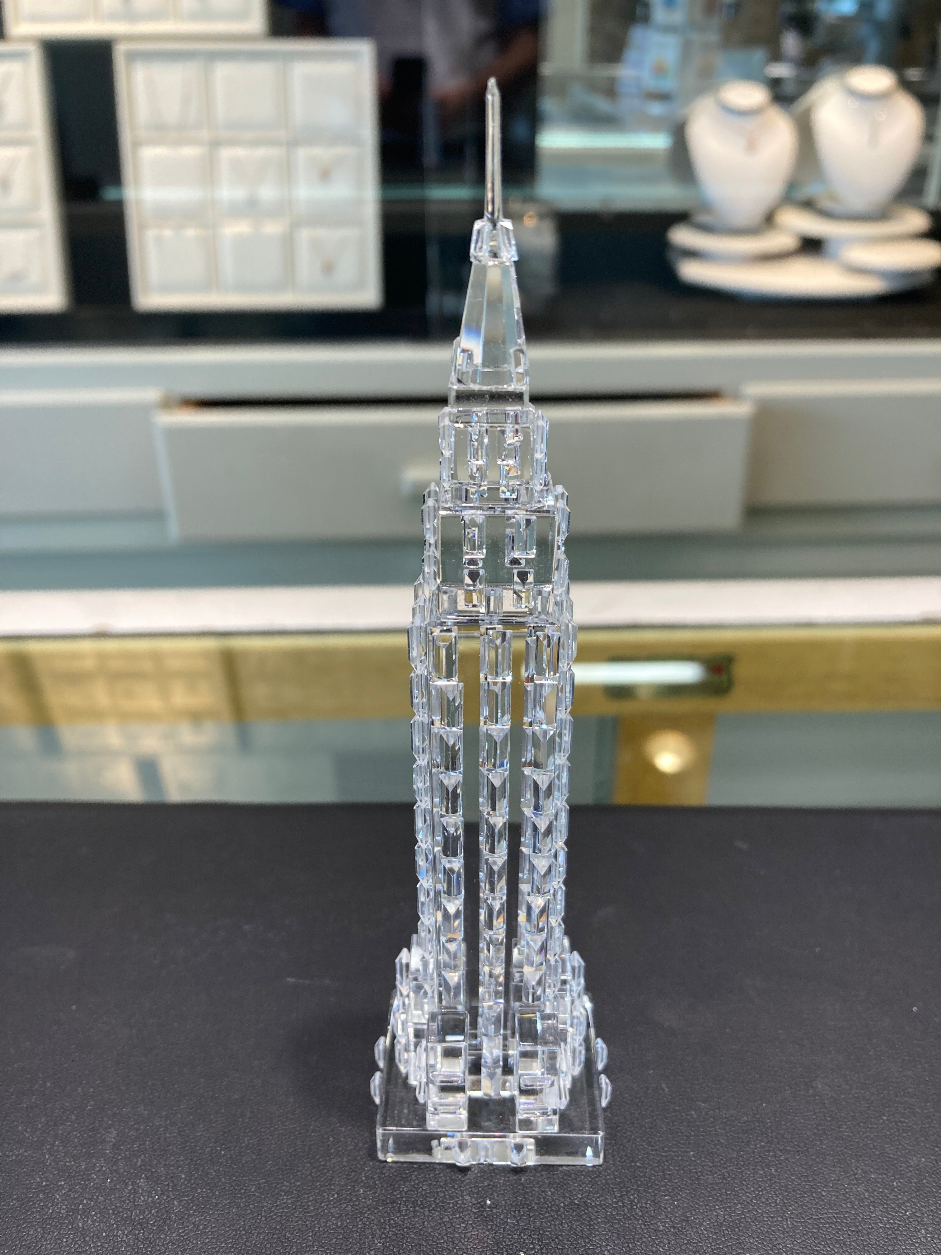 置物 Crystal World Mini Empire State Building Empire State Building Crystal Figurine – DeGrandpre Jewelers