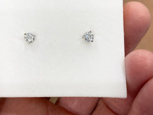 Diamond Stud Earrings 0.75 Carats