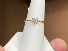 Load image into Gallery viewer, Princess Cut Diamond Engagement Ring