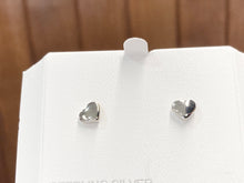 Load image into Gallery viewer, Silver Heart Earring