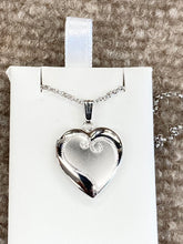 Load image into Gallery viewer, Silver Heart Locket With Chain