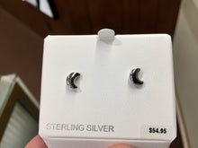 Cargar imagen en el visor de la galería, Silver Moon Earrings