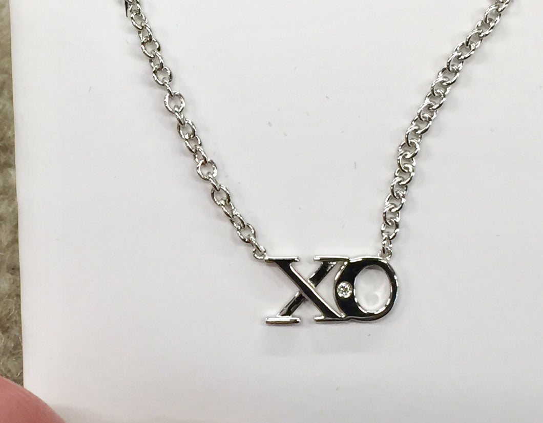 Silver Hugs And Kiss Diamond Necklace